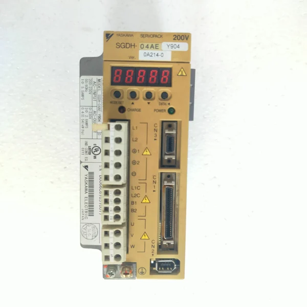 Yaskawa SGDH-04AE-Y904 SERVOPACK 400W Servo Drive